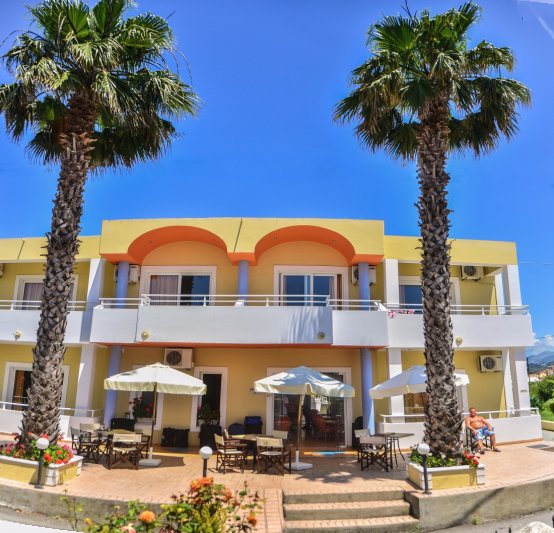 Korfu utazás Club Maria apartmanház - Sidari