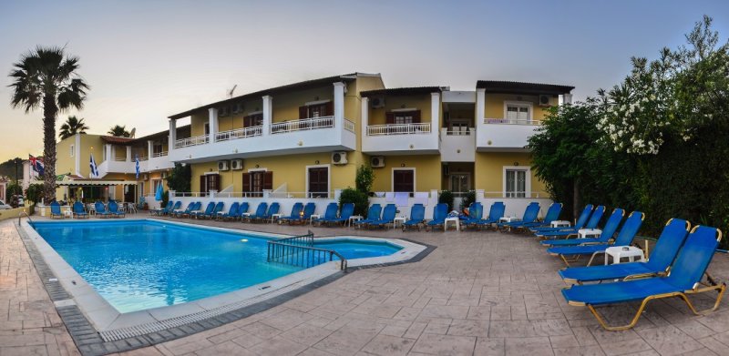 Korfu utazás Club Maria apartmanház - Sidari