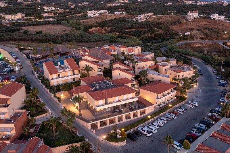 Kréta Agia Marina utazás Hotel Theo
