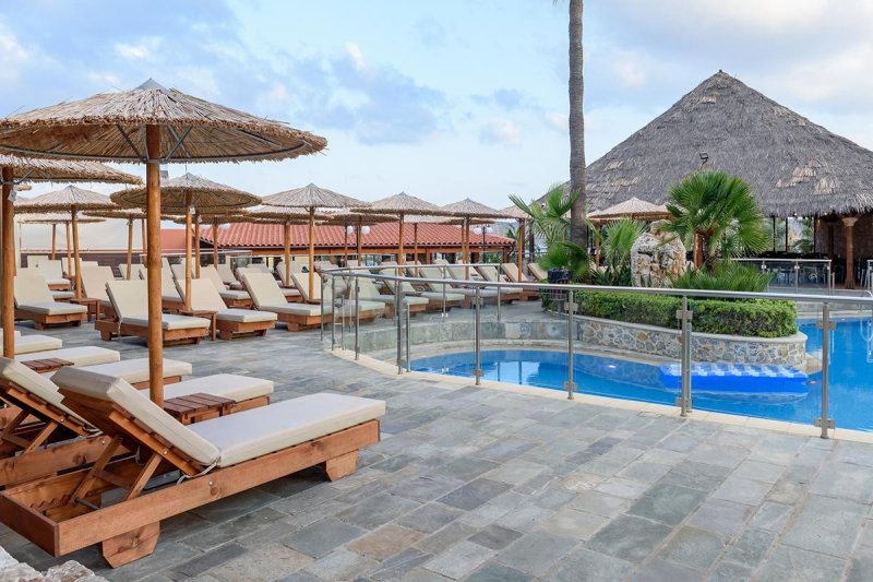 Kréta Agia Marina utazás Hotel Theo