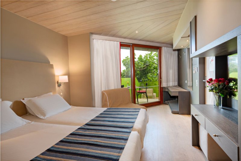 Kréta Kyma Suites Beach Hotel