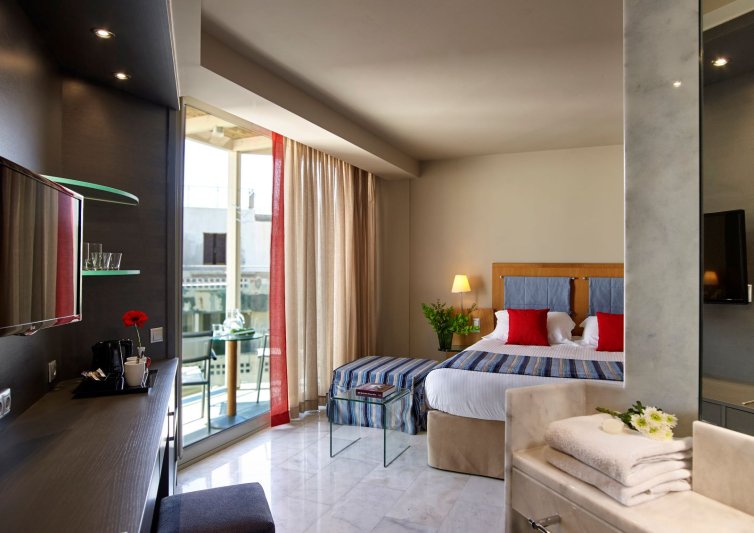 Kréta Kyma Suites Beach Hotel