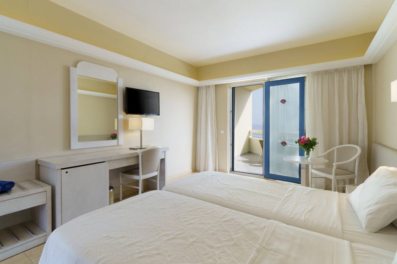 Kréta nyugat Hotel Pearl Beach Reythmno