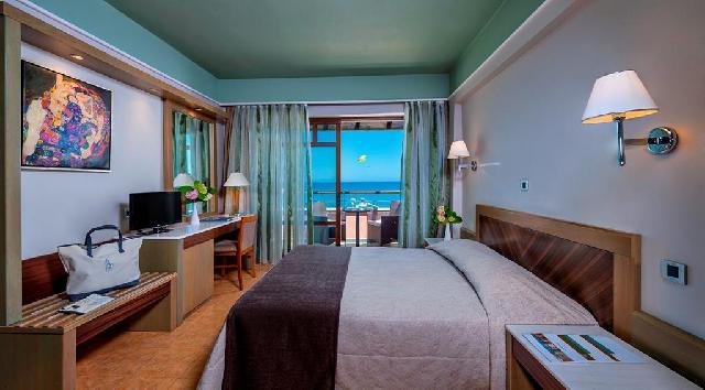 Kréta nyugat utazás Hotel Porto Platanias Beach Resort 