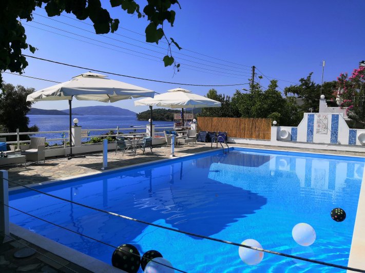 Lefkada-sziget utazás Hotel Tropicana Inn