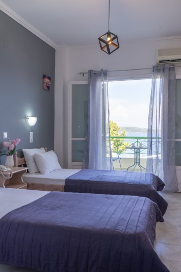 Lefkada-sziget utazás Hotel Tropicana Inn