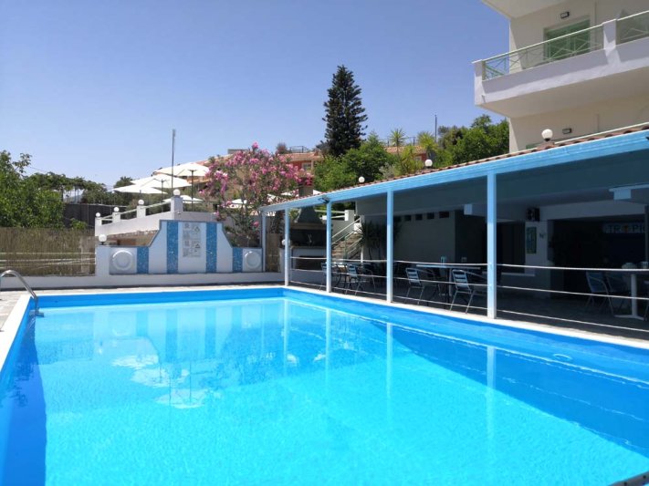 Lefkada-sziget utazás Hotel Tropicana Inn