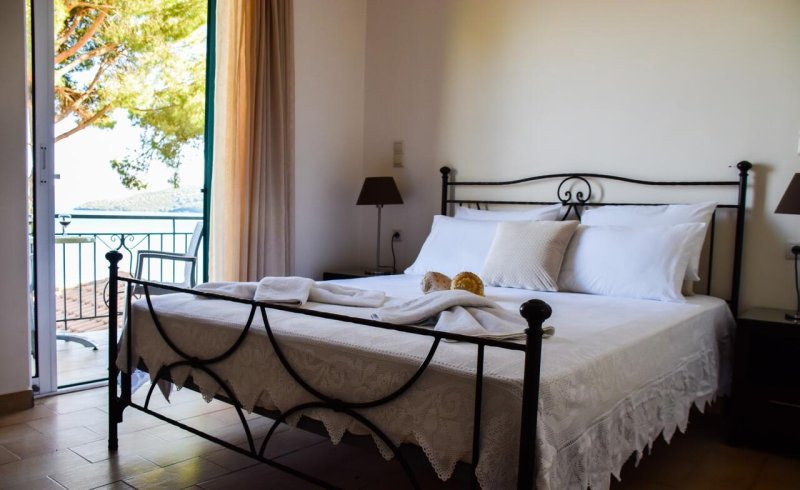 Lefkada-sziget utazás Marina Pension Hotel 