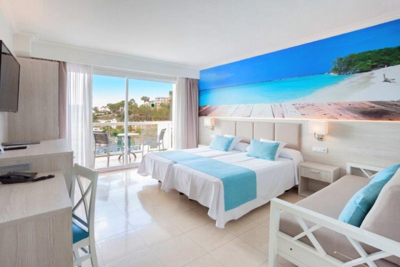 Mallorca utazás Paguera Beach Hotel