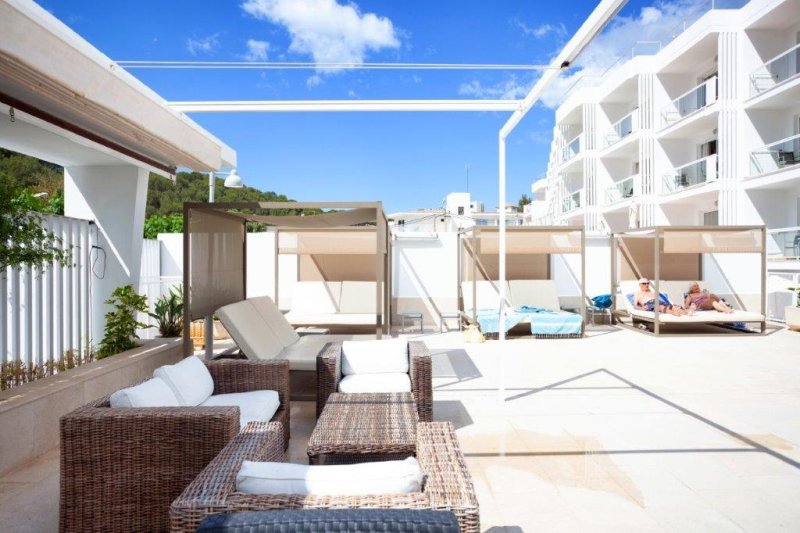 Mallorca utazás Paguera Beach Hotel