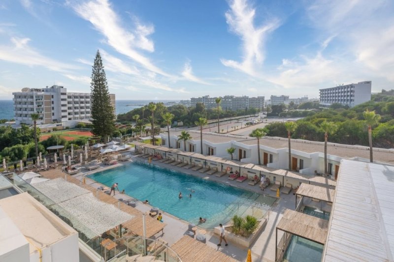 Ciprusi körút utazás Napa Mermaid Hotel & Suites