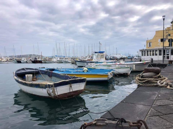 Nápoly utazás A Nápolyi-öböl Kincsei