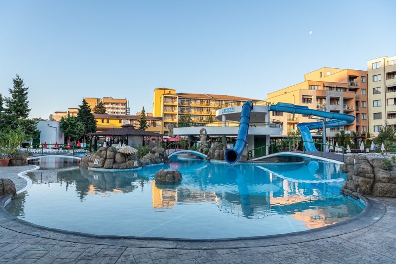 Napospart utazás Hotel Trakia Plaza & Apartman