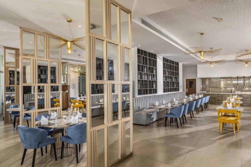 Ciprus utazás Nissiblu Beach Resort