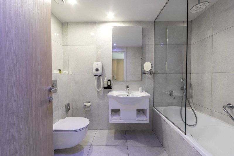 Ciprus utazás Nissiblu Beach Resort