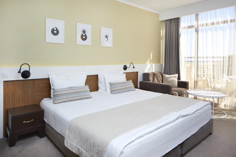 Nobel Hotel Napospart