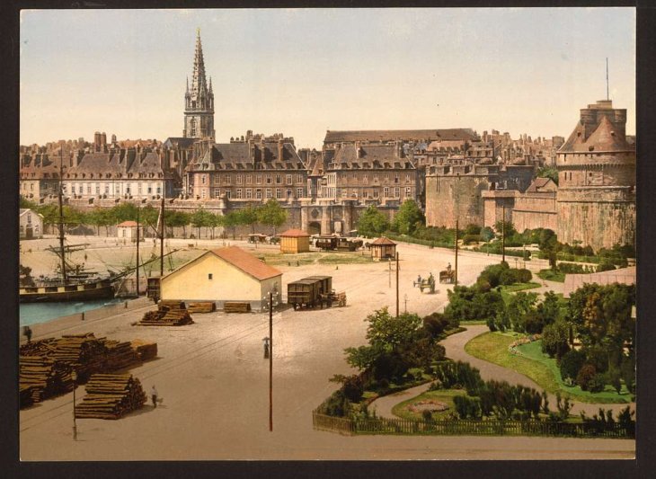 Normandia-Bretagne repülővel, Párizsi Városnézéssel