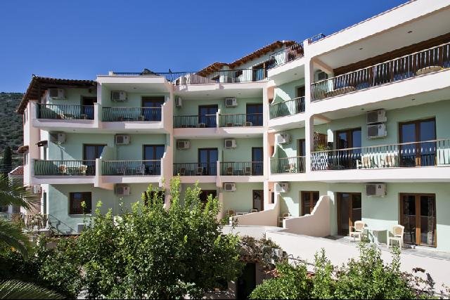 Peloponnészosz-félsziget utazás Polydor Apartmanház-TOLO