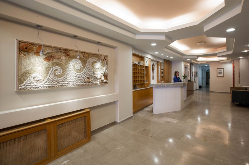 Peloponnészoszi-félsziget utazás Hotel Dolphin