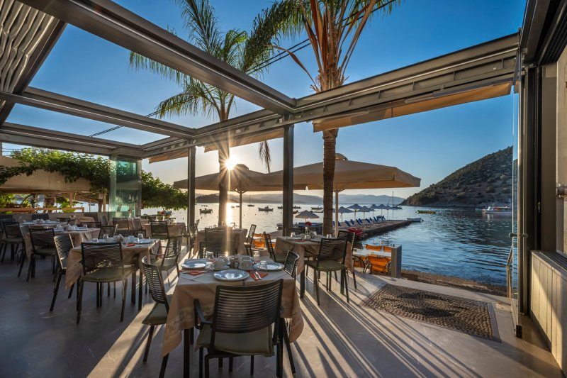 Peloponnészoszi-félsziget utazás Hotel Dolphin