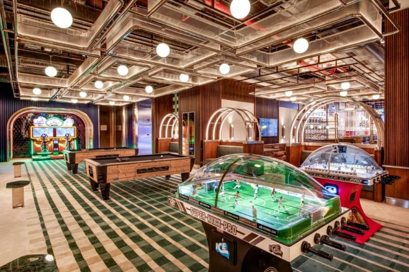 Belek utazás Regnum The Crown