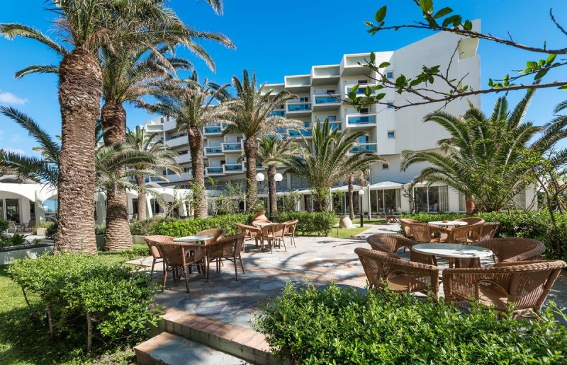 Rodosz utazás Hotel Apollo Beach 