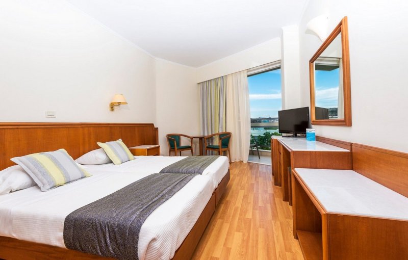 Rodosz utazás Hotel Apollo Beach 