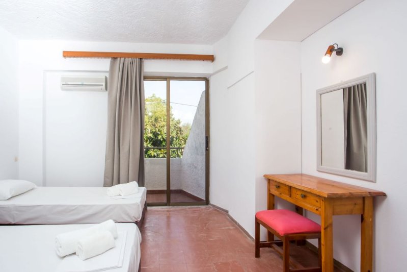 Rodosz utazás Nikos BNB Aparthotel RE