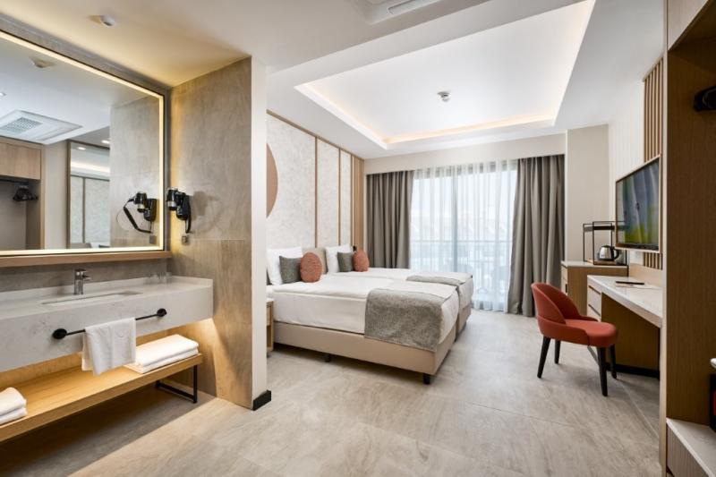 Seaden De Mar Resort & Spa Side