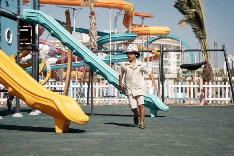 Seaden De Mar Resort & Spa Side
