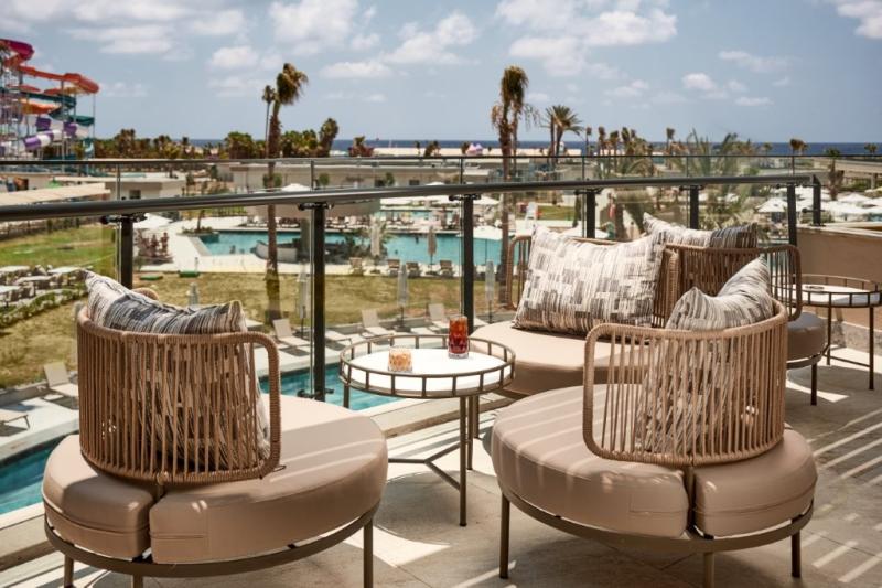 Seaden De Mar Resort & Spa Side