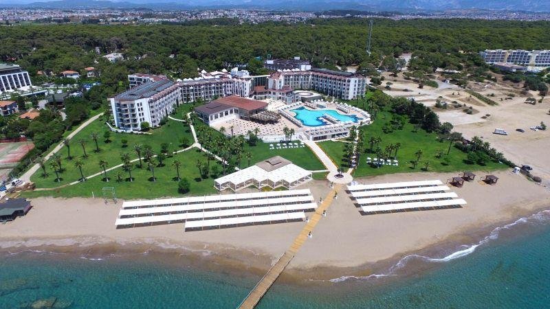 Arcanus Side Resort Side