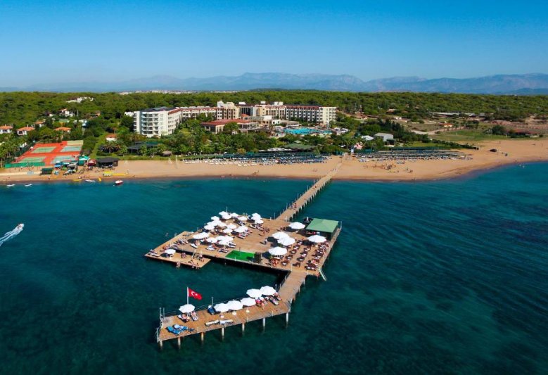 Arcanus Side Resort Side