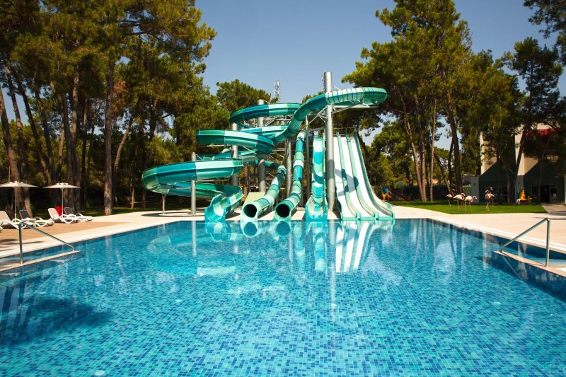 Arcanus Side Resort Side