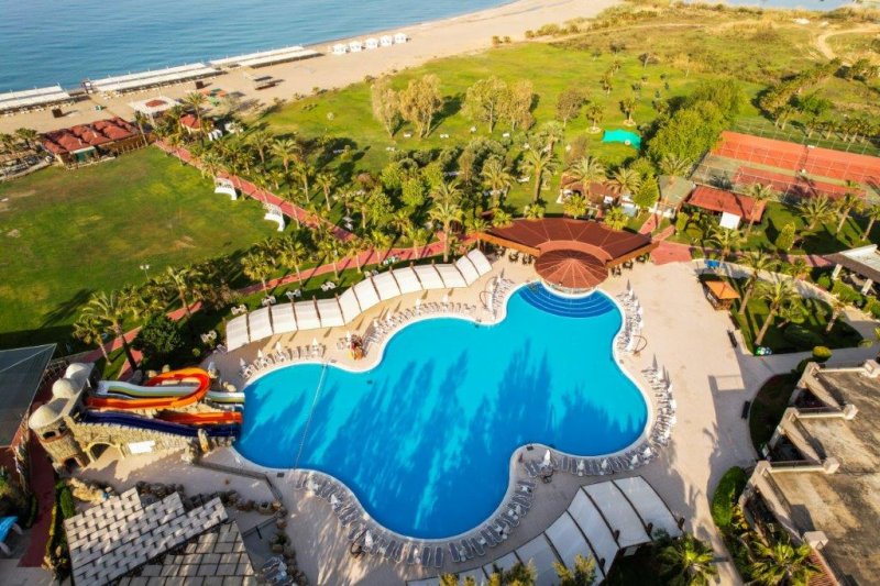 Club Felicia Village Side