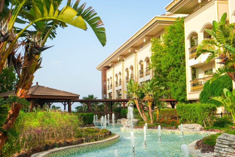 Crystal Palace Luxury Resort & Spa Hotel Side