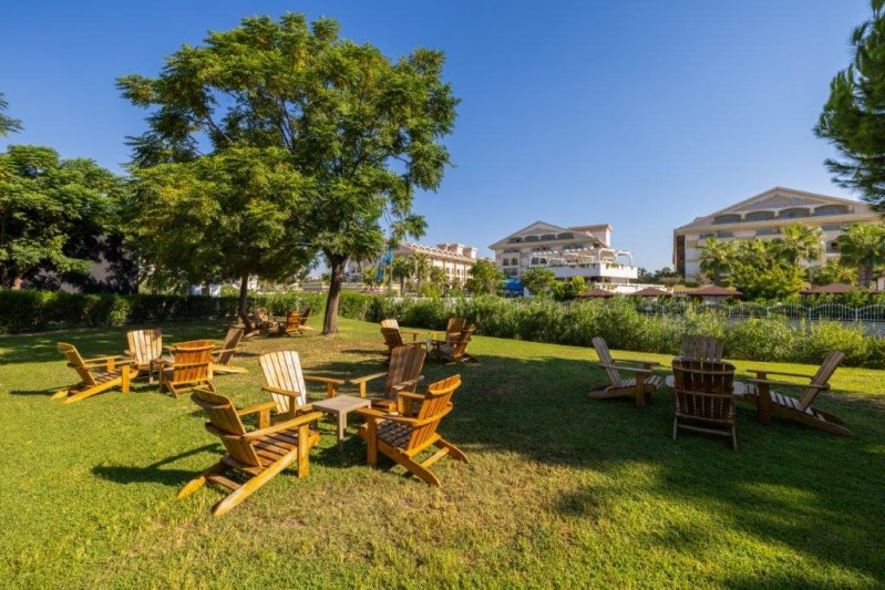 Crystal Palace Luxury Resort & Spa Hotel Side