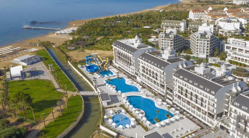 Diamond Deluxe Hotel & Spa Side