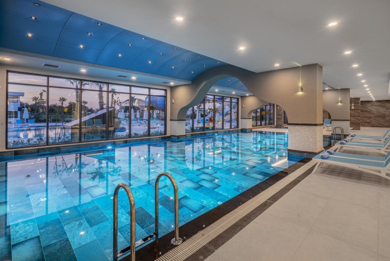 Diamond Deluxe Hotel & Spa Side