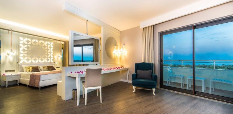 Side utazás Diamond Premium Hotel