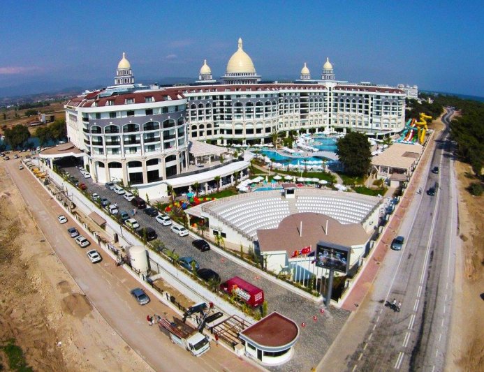 Diamond Premium Hotel Side