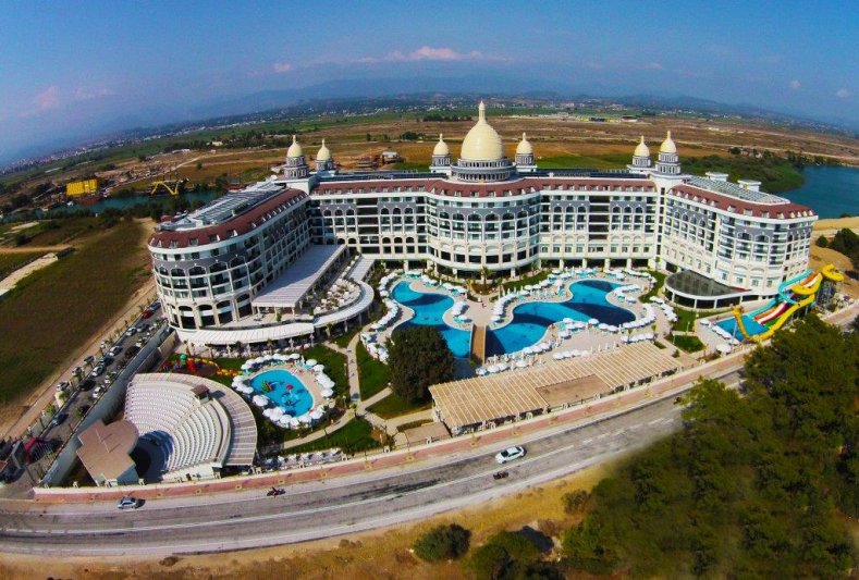 Diamond Premium Hotel Side