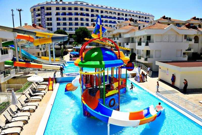 Dream Family Club Hotel Side