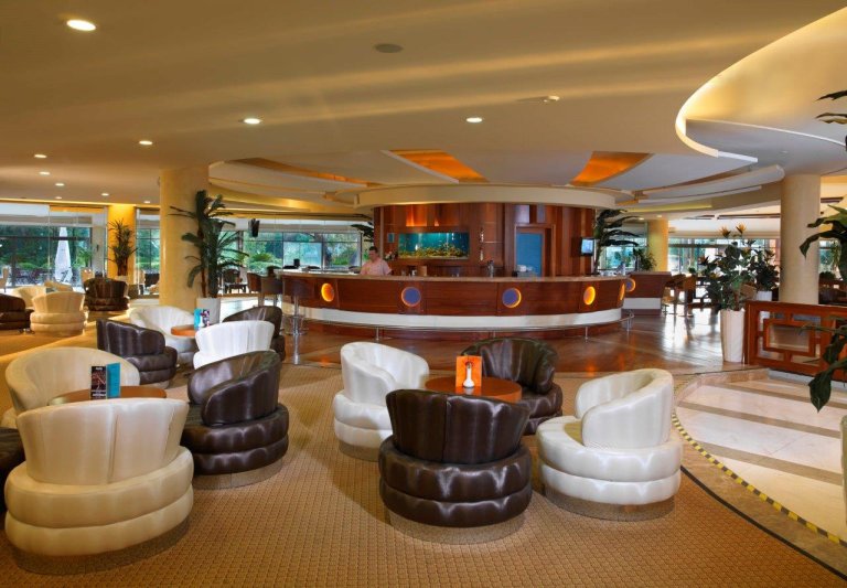 Hotel Sueno Beach Side Side