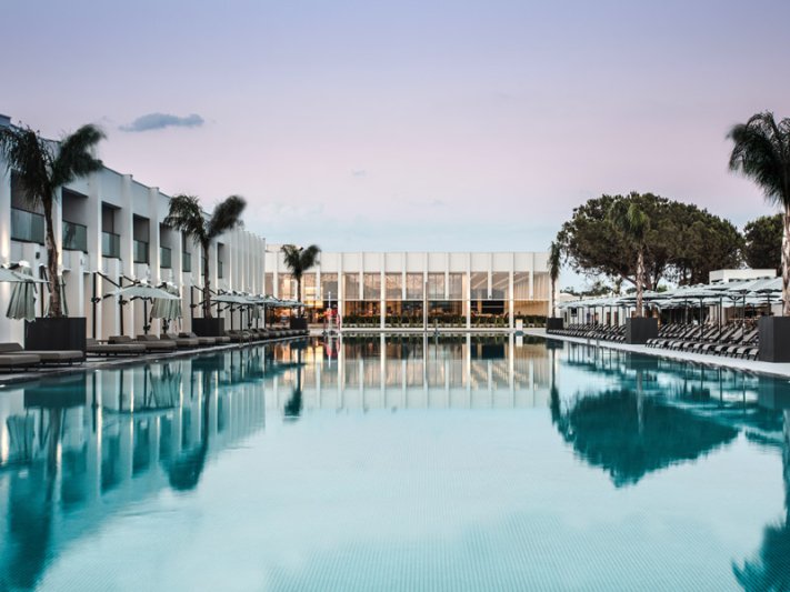 Paloma Finesse Side hotel Side