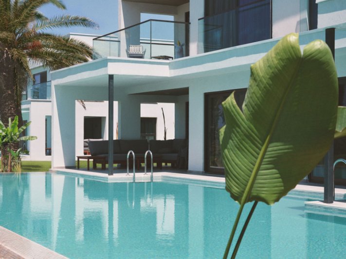 Paloma Finesse Side hotel Side