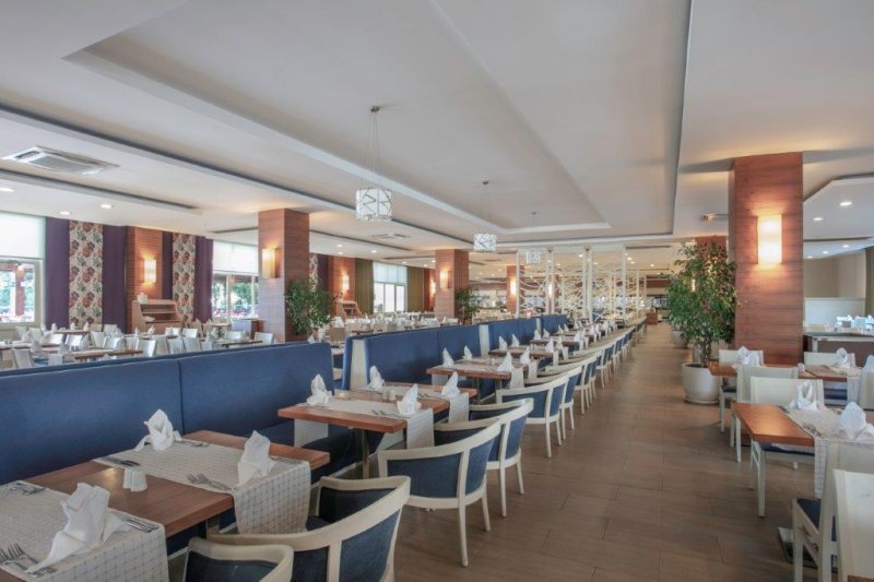 Paloma Oceana Resort Side