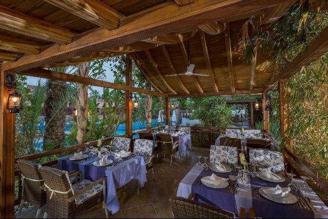 Side utazás Royal Dragon Hotel