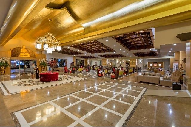Royal Dragon Hotel Side