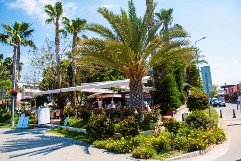 Sun Beach Park Hotel Side